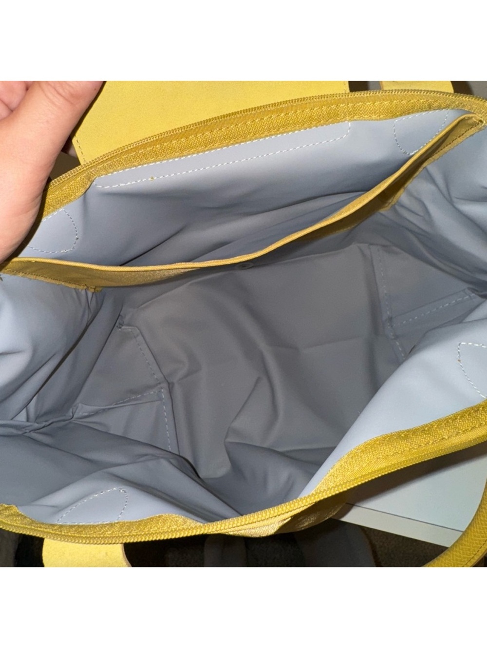Longchamp Mustard Yellow Leather Shoulder Bag - Picture 6 of 7